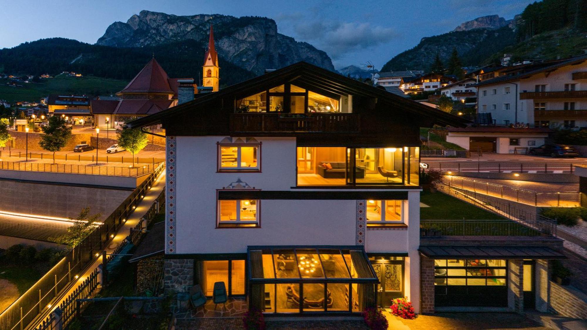 Artefugium Atelier - Apartments Wolkenstein in Gröden Exterior foto